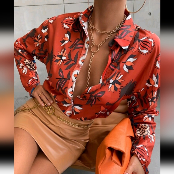 Oversized Floral Button Up Shirt - Picture 4 of 9